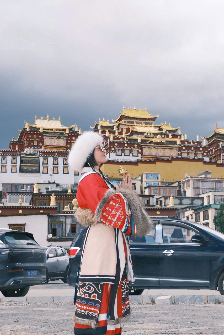 z6853222179263_c327ca096b706dcfde107cf327bd8da8